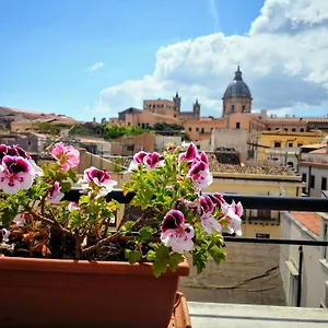 Apartament Papyri, Palermo